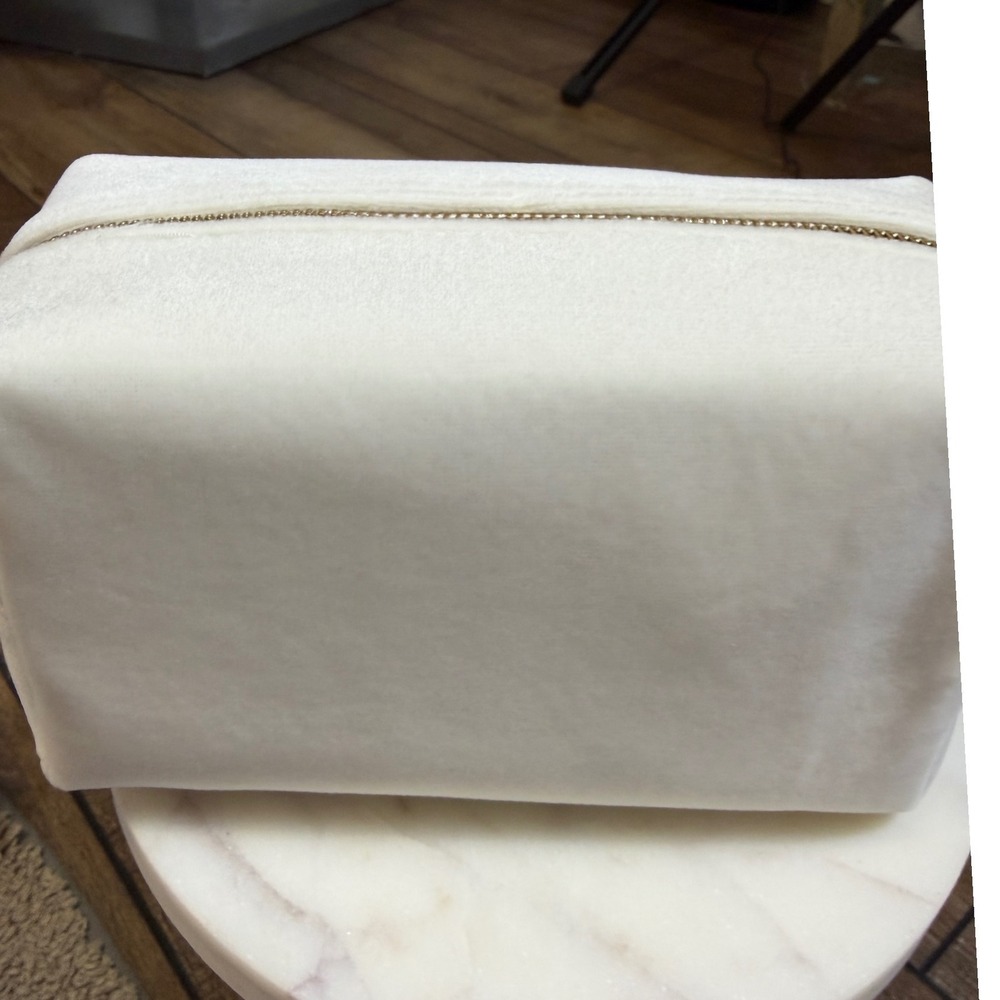 Dior Parfums White Velvet Cosmetic Pouch Gold Embroidered Logo Makeup Bag Boxed - Picture 6 of 8